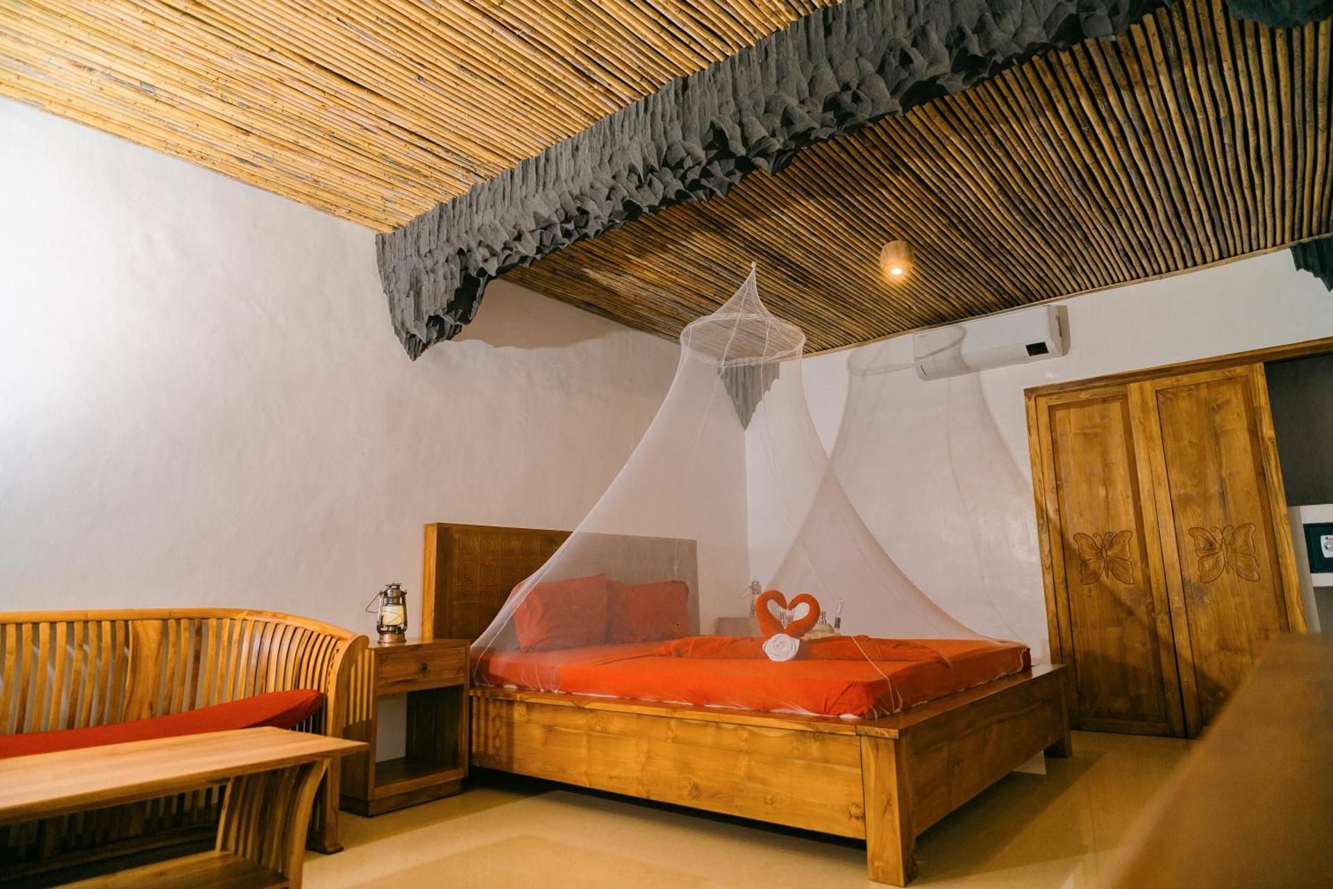 Butterfly Beach Resort Standard Double Room