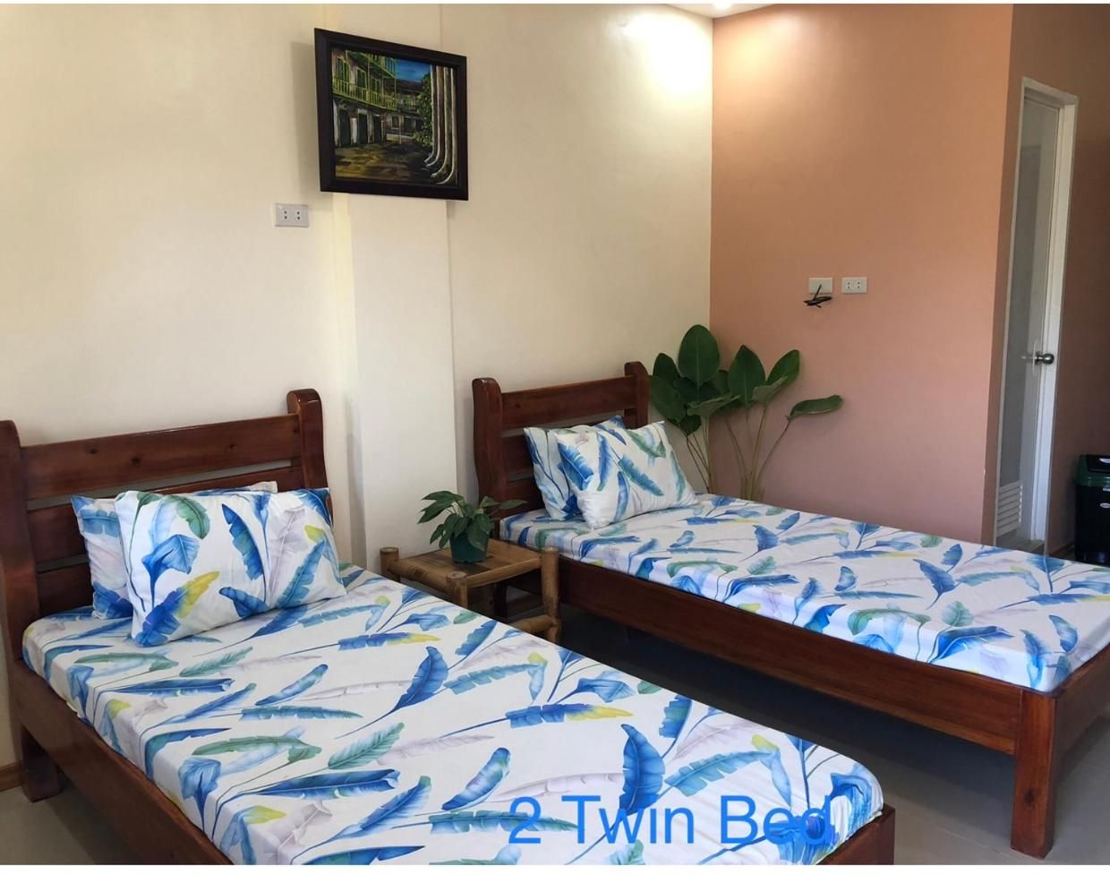 D&D Travellers INN Deluxe Double or Twin Room with Balcony