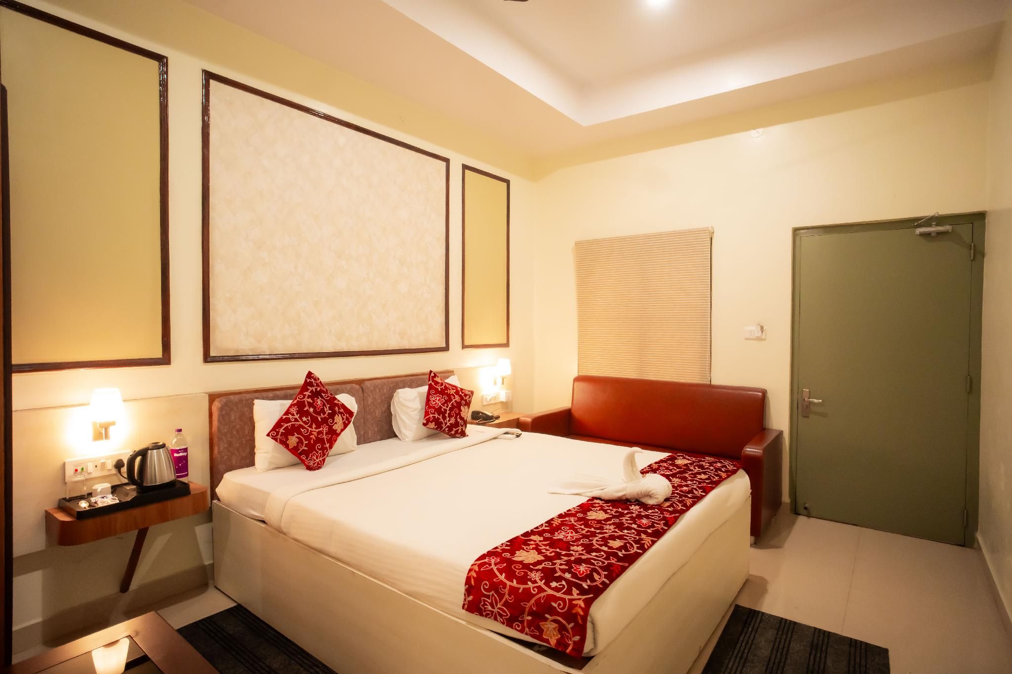 Mohey Hotel and Banquet Hall Deluxe 2