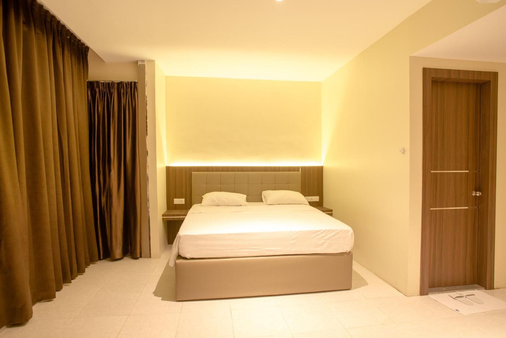 AK Hotel Nagoya Hill Superior King Suite 2