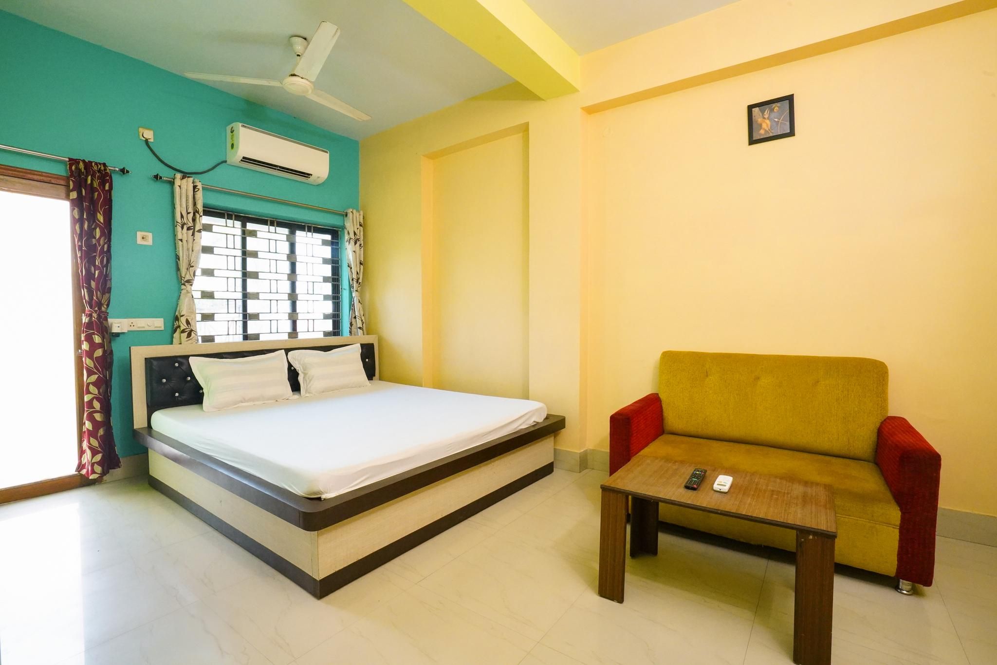 Maa Saradamoyee Resort  Deluxe Room 2