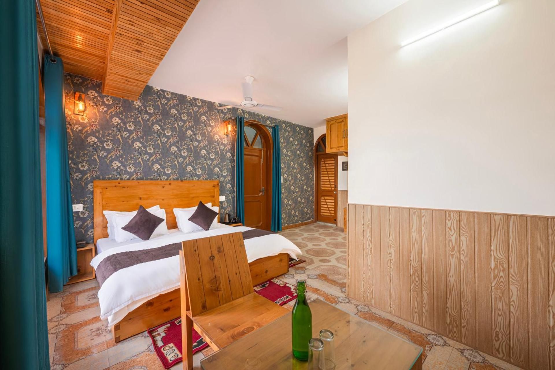 Calm Cottage Kasauli Hills Barog Economy Double Room