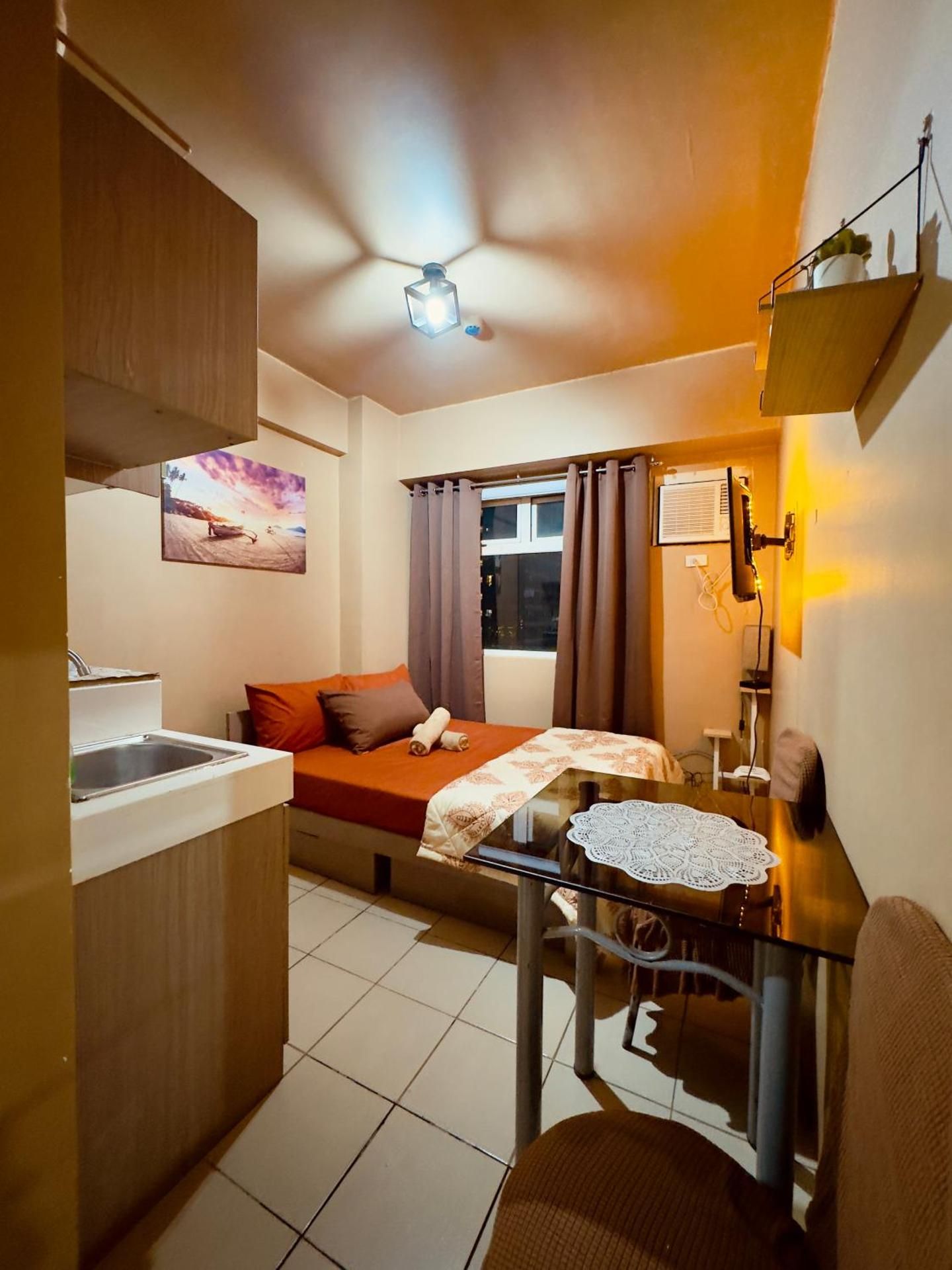 Apartment with City View