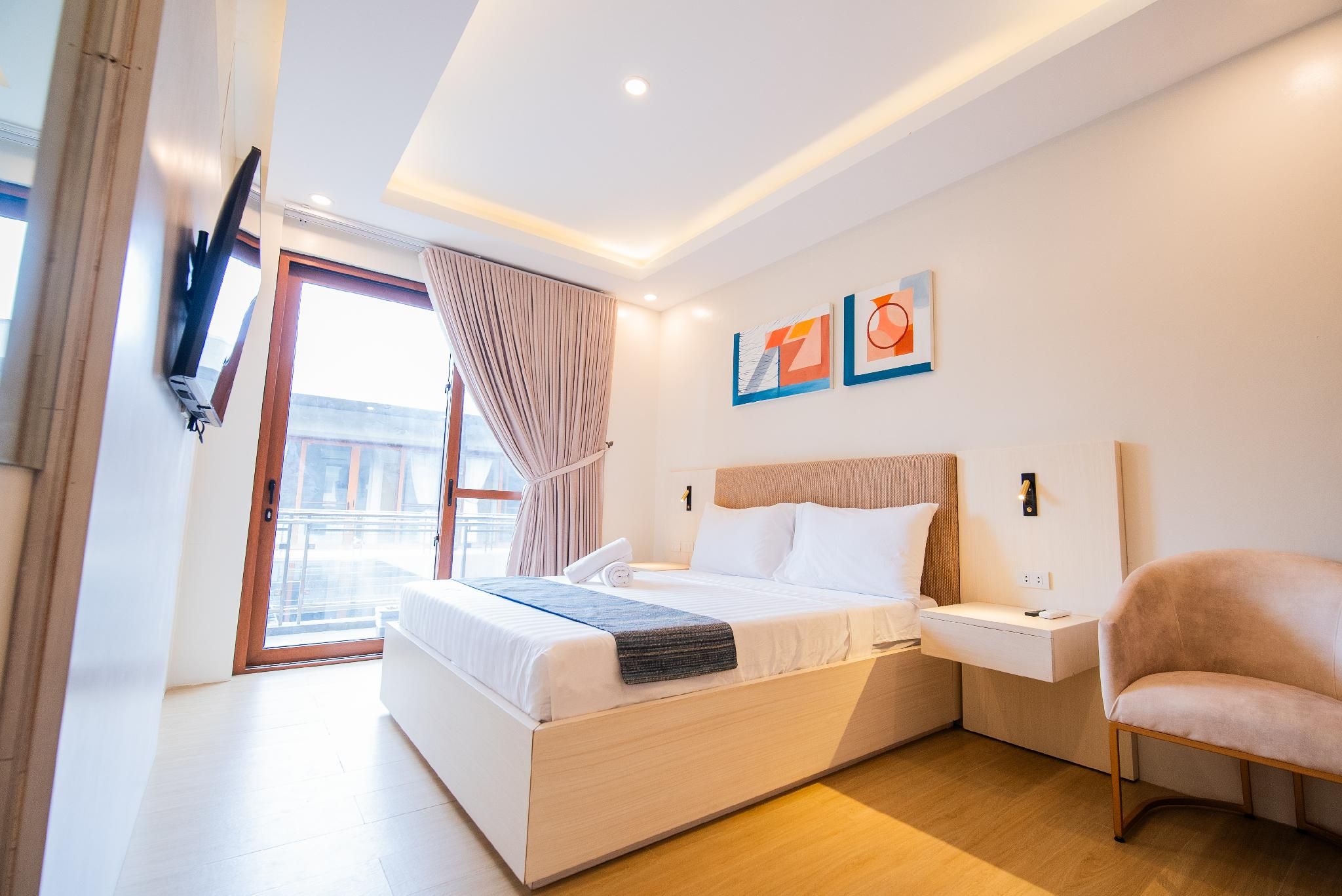 Executive Queen Room - Non-Smoking