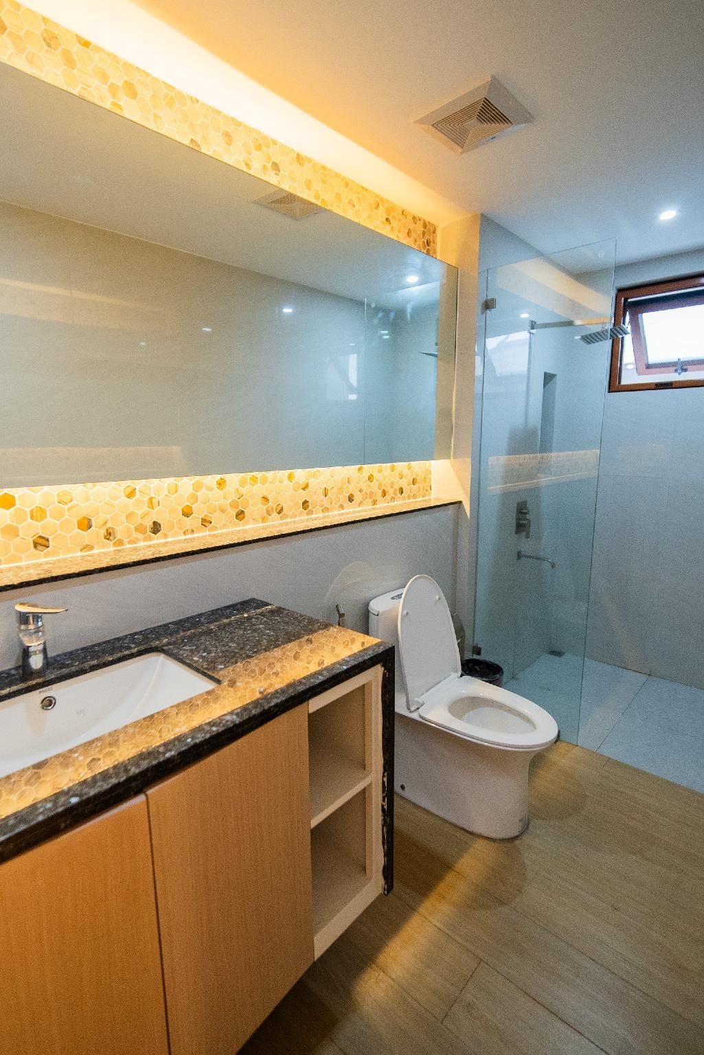 Executive Queen Room - Non-Smoking