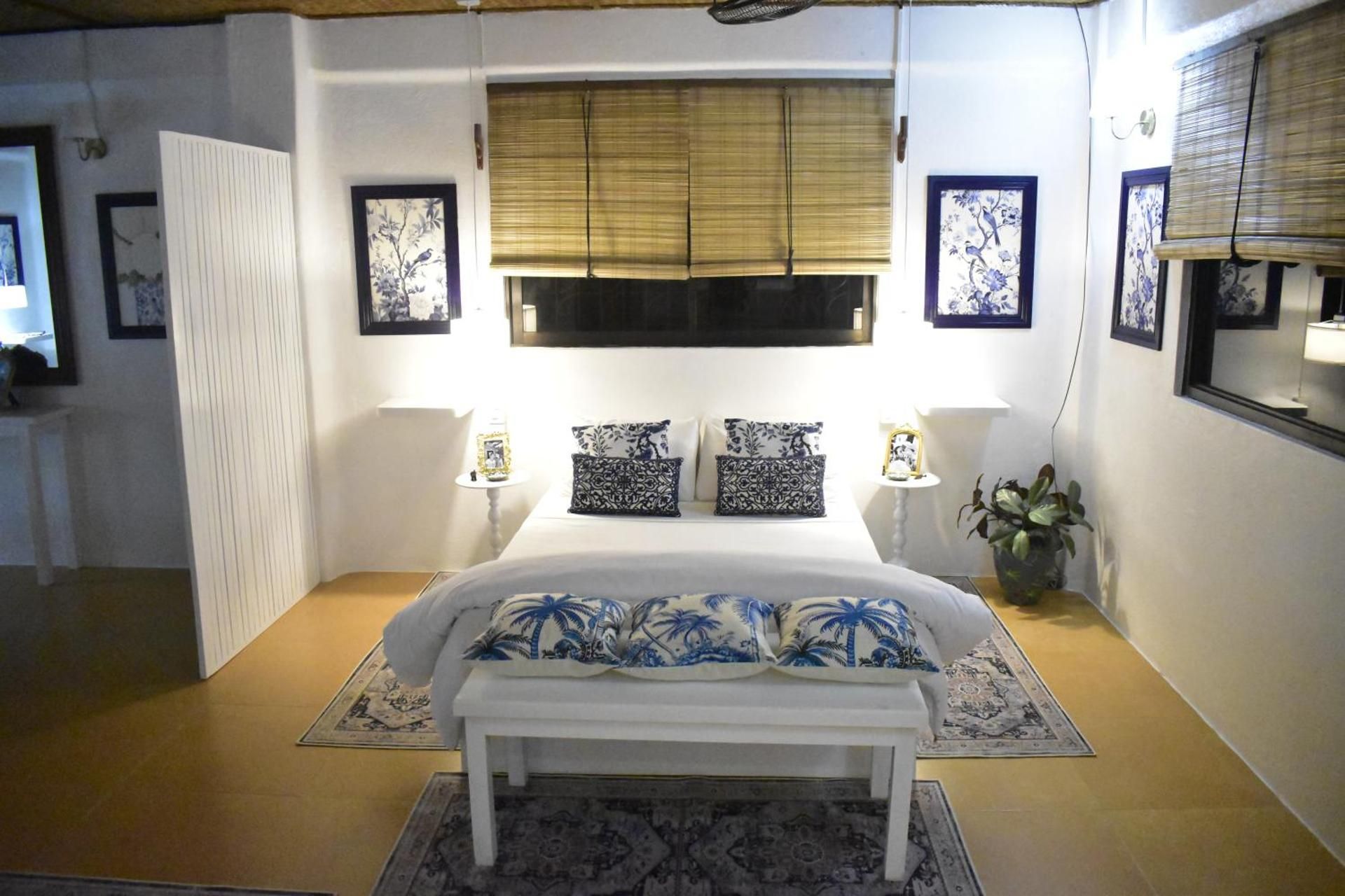 Casa Manalo Guest House Family Room with Private Bathroom 2