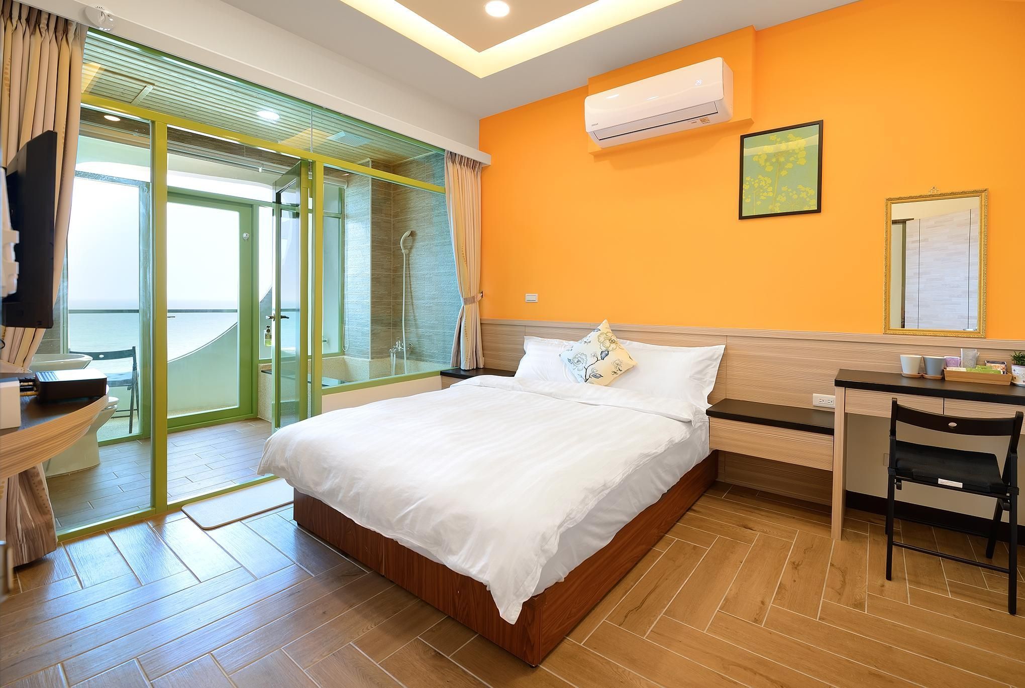 FishHome15 -NO ELEVATOR，Kids under 6 years old not allowed  Sea View Balcony 2