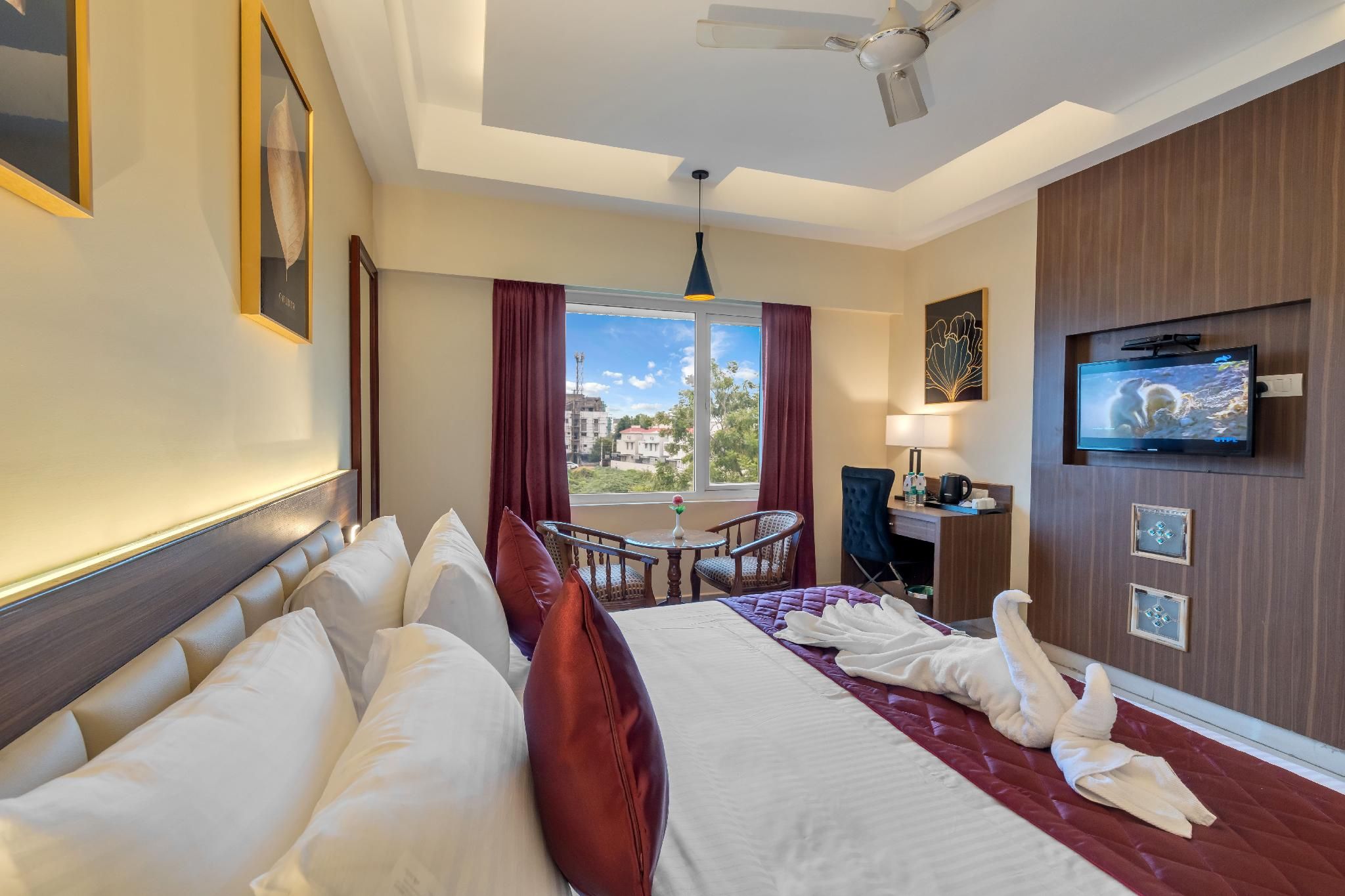 Park Avenue Hotel, Trichy Deluxe Double Room 2