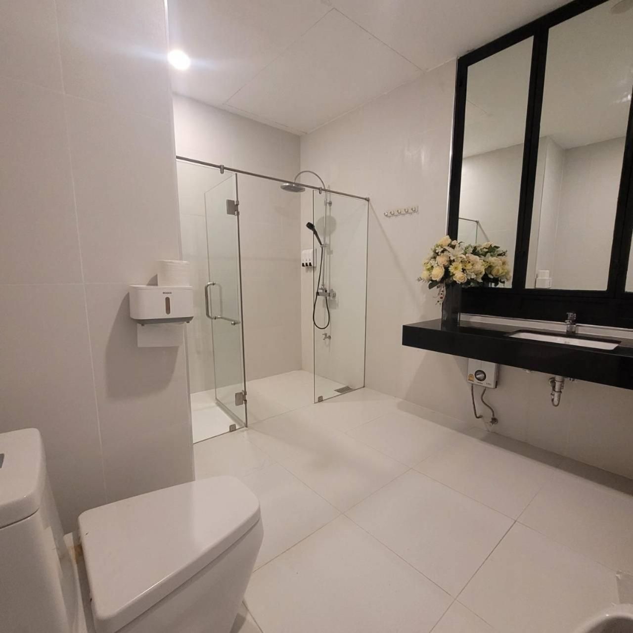 Art by Yui House Quadruple Room 3