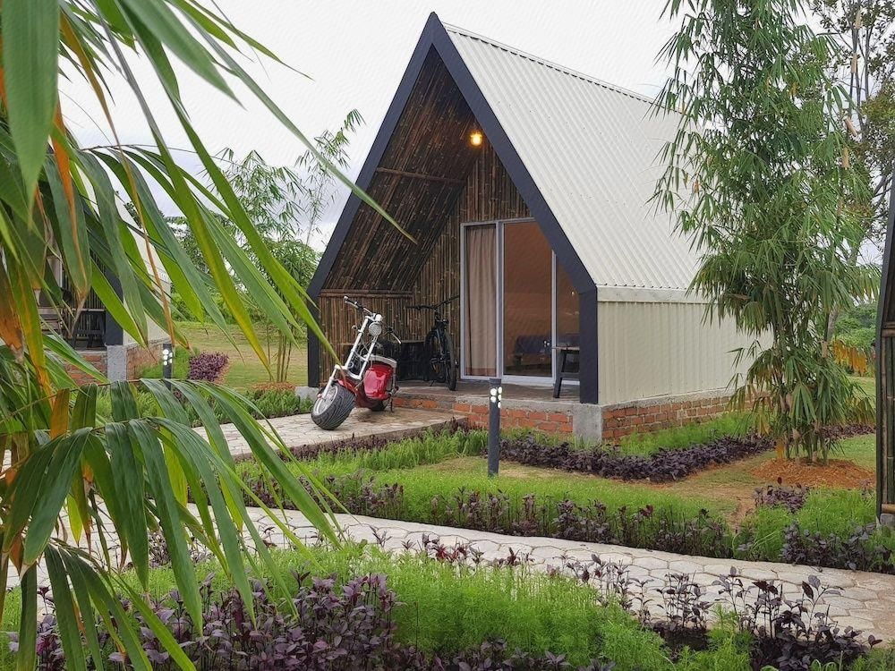 DBambooKamp Desa Wisata Ekang