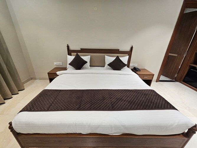 Executive Room With King Size Bed