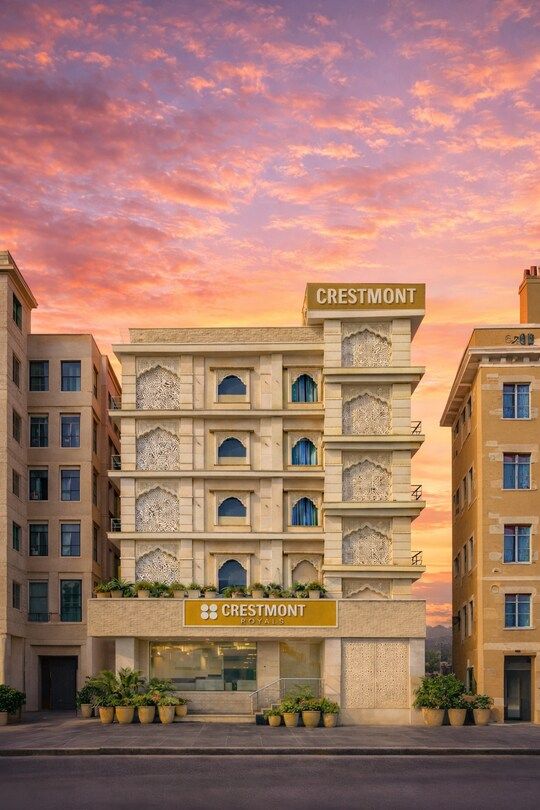 Crestmont Royals Hotel