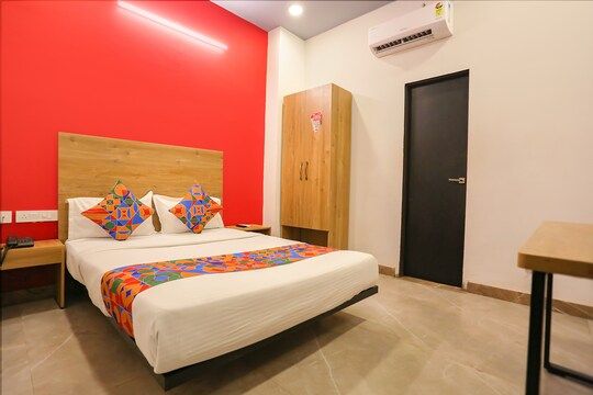 HOTEL GRAND CAPITOL Deluxe Room 3