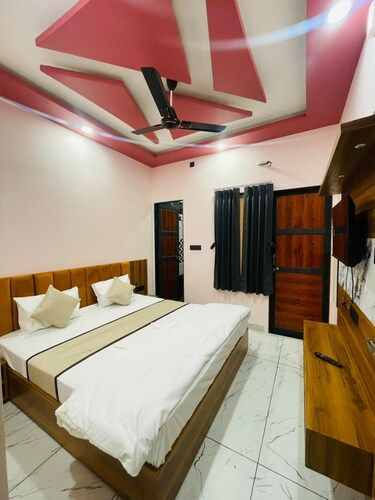 Hotel Galexy 700 Super Deluxe with Balcony 2