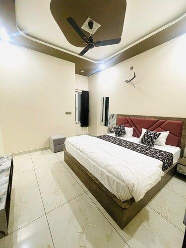 Hotel Galexy 700 Deluxe Room 3