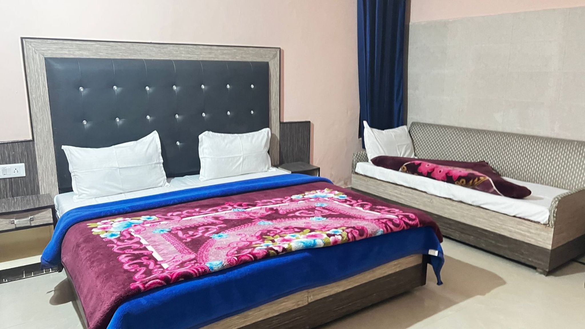 Krishna Holiday || Mall Road