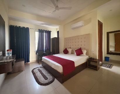Hotel Om Palace