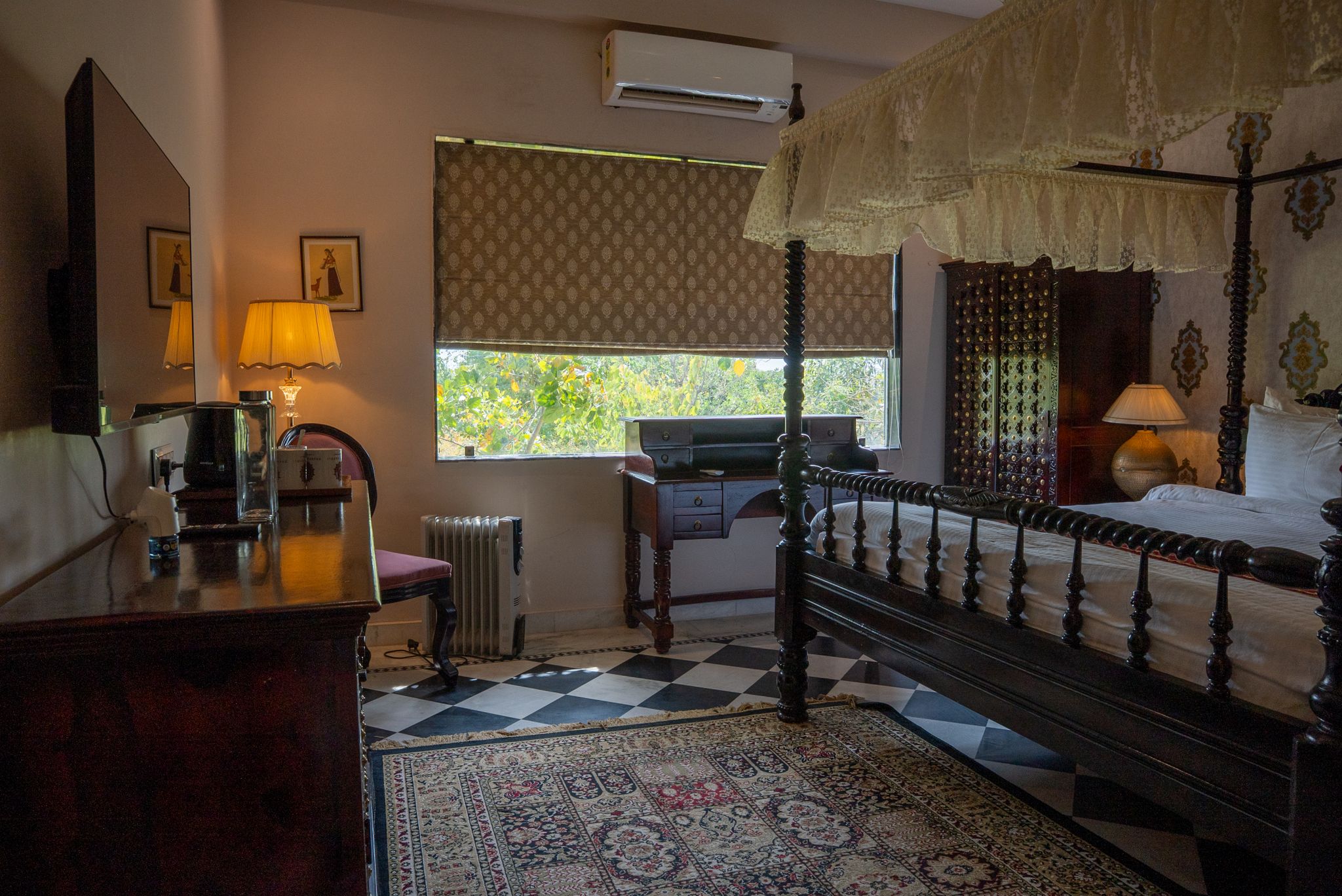 Bhanpur Haveli Haveli Deluxe Room 8