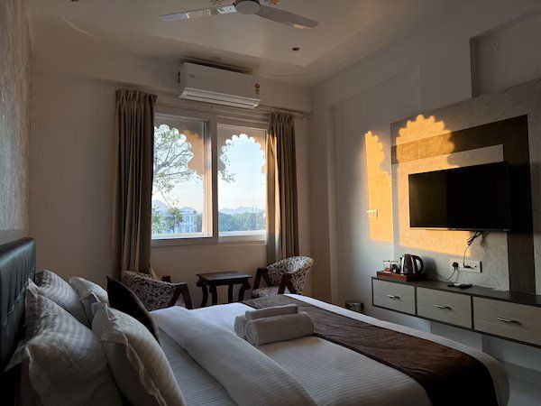 Hotel Serai Udaipur Deluxe Room 6