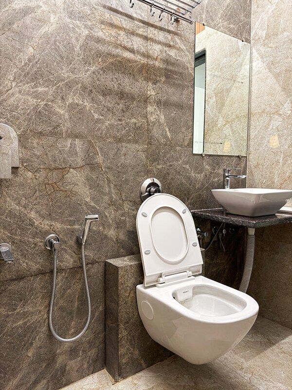 Hotel Serai Udaipur Super Deluxe Room 8