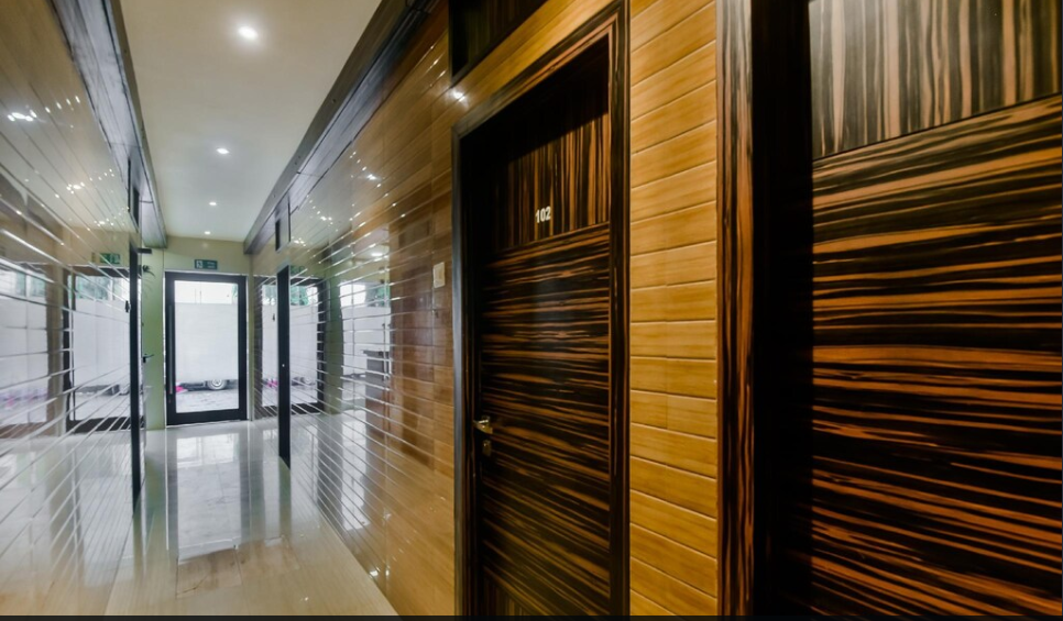 Hotel Abrol