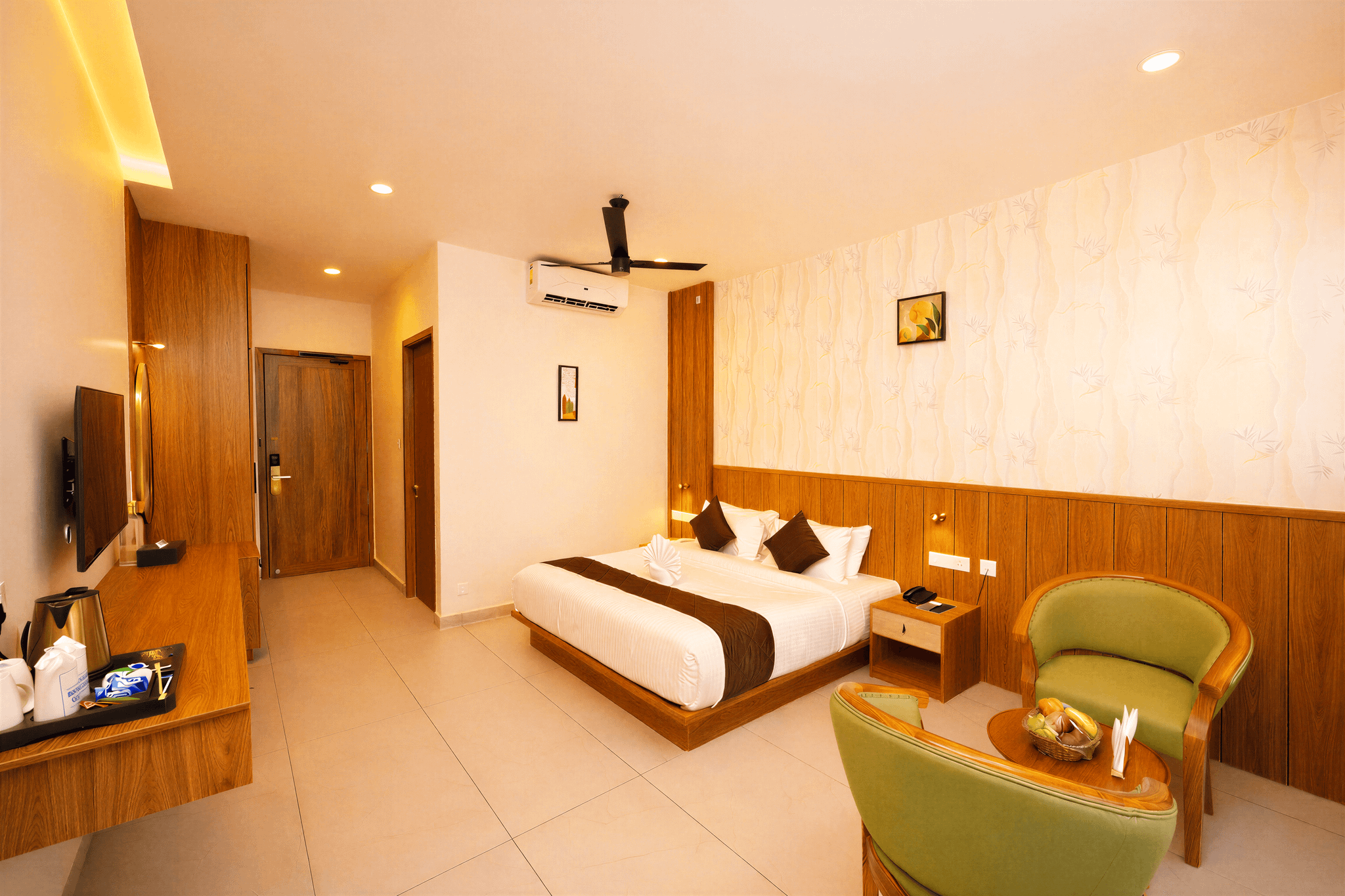 THE LAKE VIEW SUNSET MIRAGE