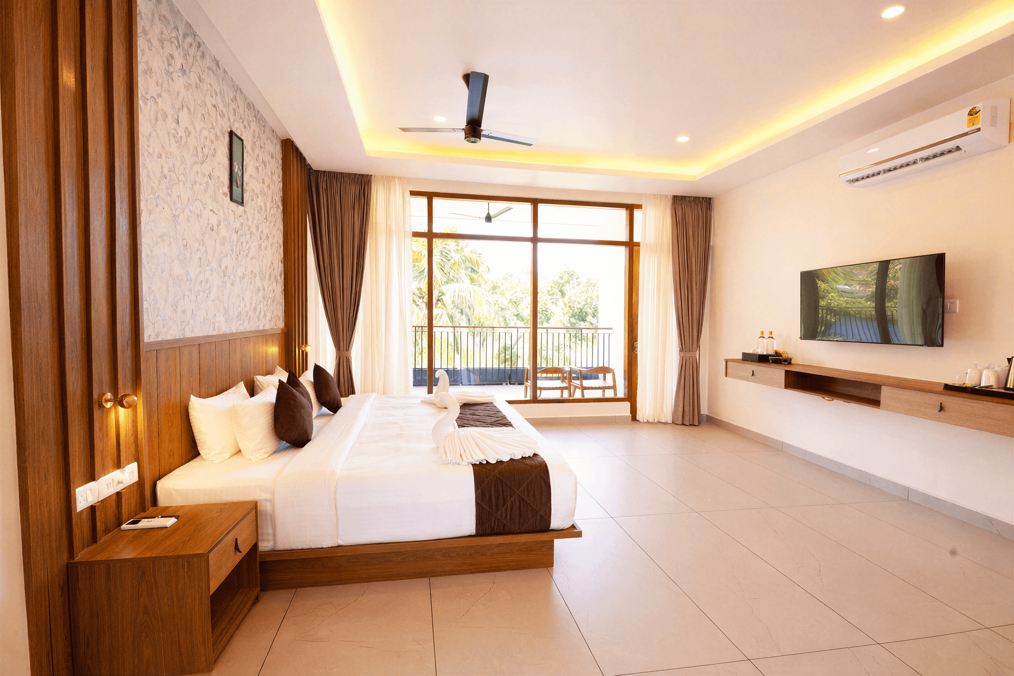 Malankara Palace Lake view THE LAKEVIEW ROYAL SUITE 4