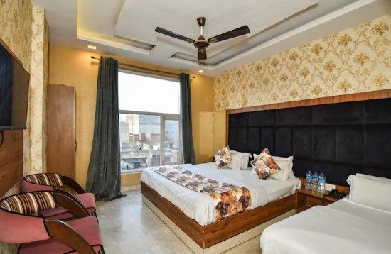 Hotel Woodz Deluxe Room 3