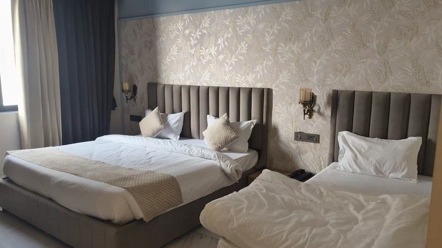 Super Deluxe Room (Triple Bedded)