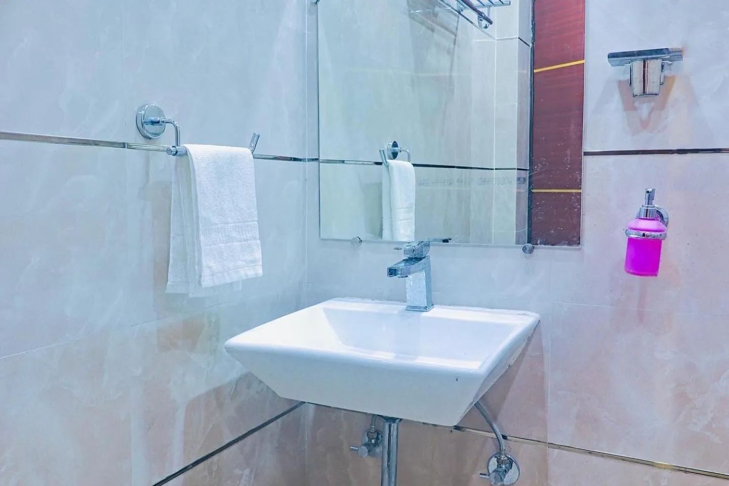 The Prime Regency Deluxe Room 5