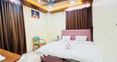 Shri Shiv Ganga Bhakt Niwas Standard Double AC Room