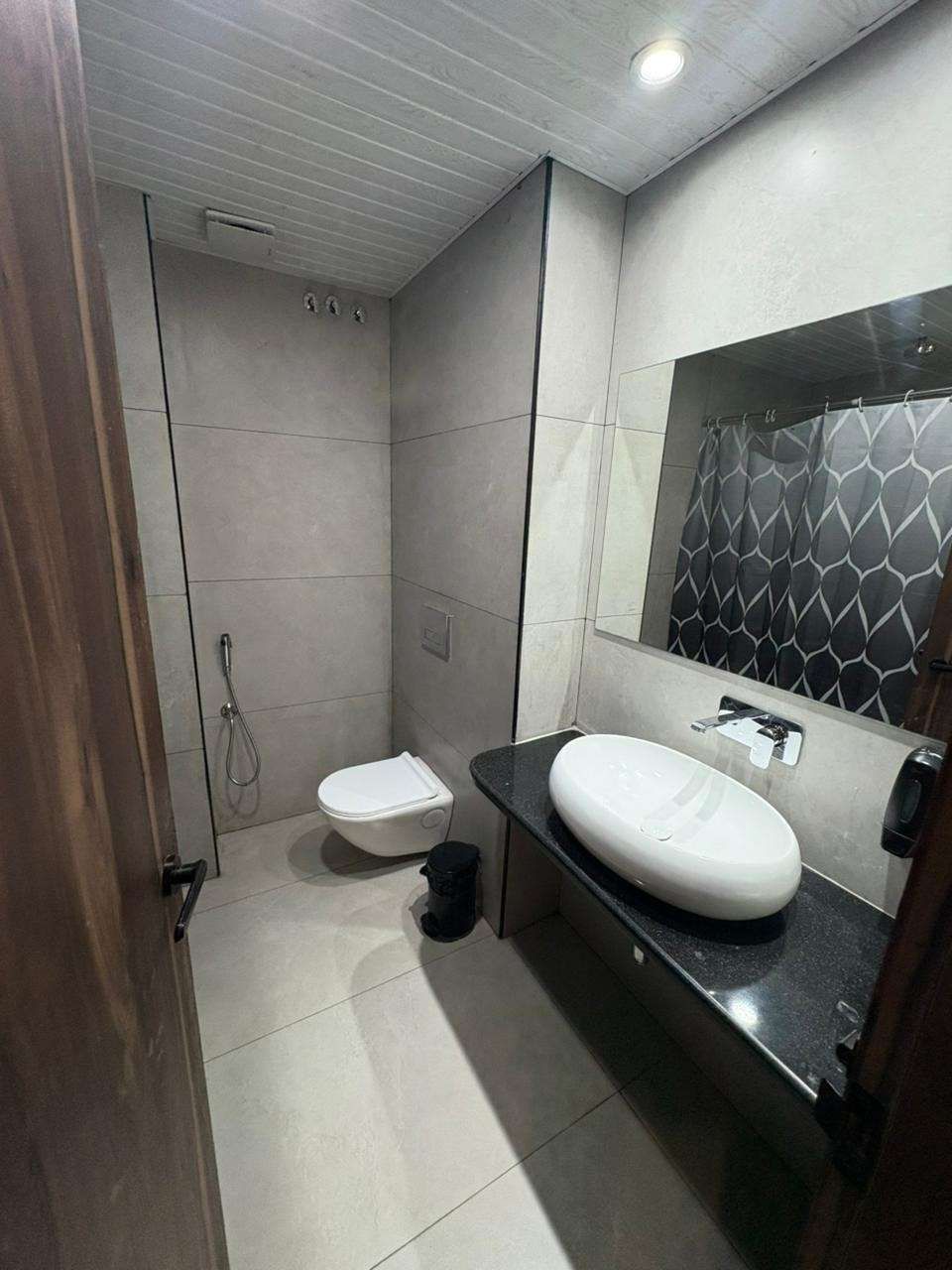 Hotel Saffron Suites Jr. Suite 2