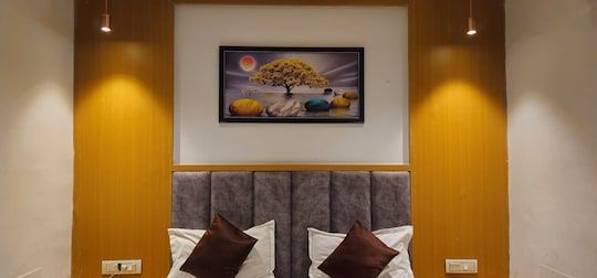 Hotel Royal Look Deluxe Room 2