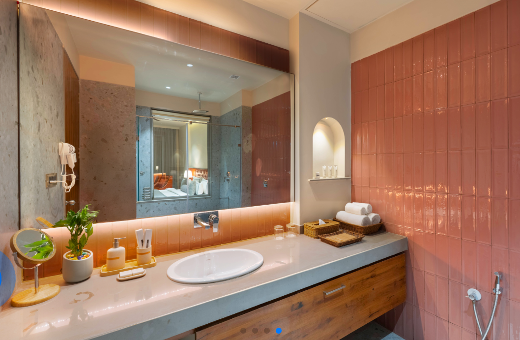 Traavista Rivera The Lake House Lake View Room