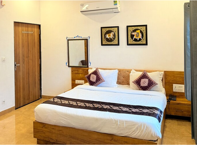 Hotel Haridas Haveli Deluxe AC Room 2