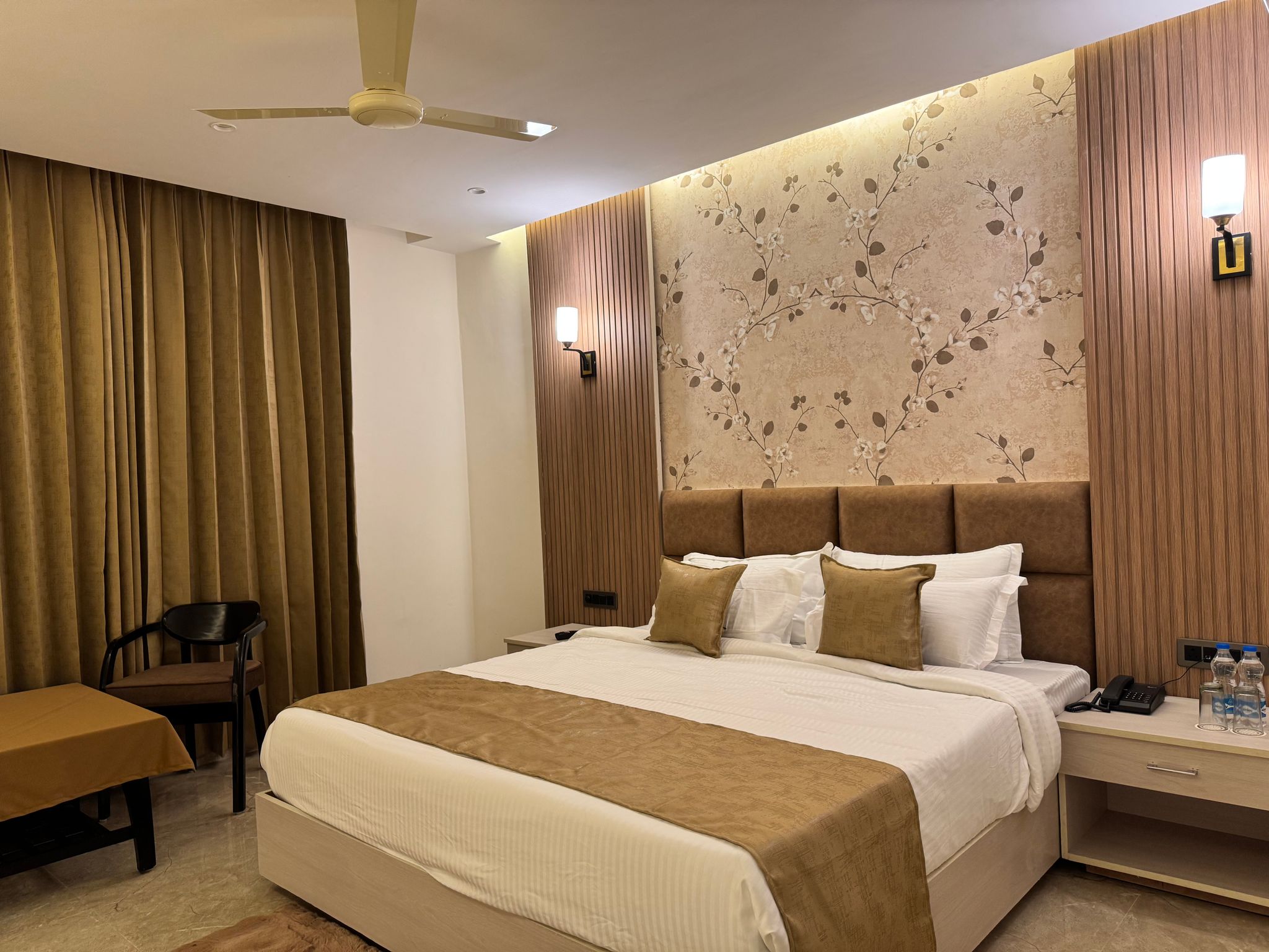 Hotel Sunshine Deluxe Room 10