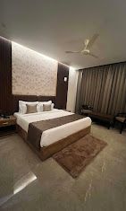 Hotel Sunshine Deluxe Room 4