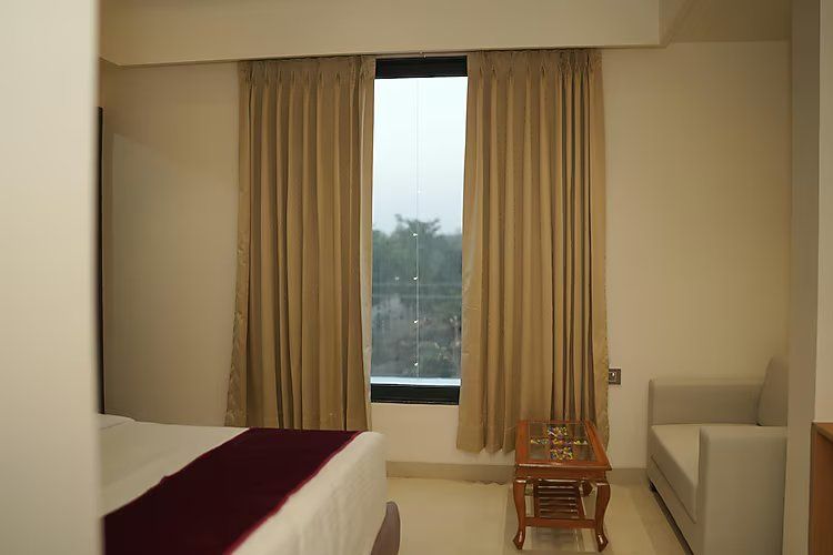 Hotel Sudha INN Deluxe Room 6