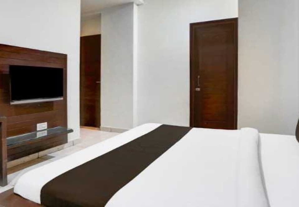 Collection O Sangla Shivala Temple Ludhiana Formerly City Home Classic 4