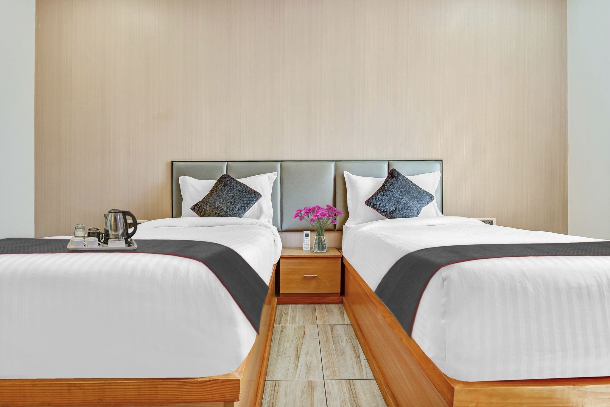 Townhouse Ekana Cricket Stadium Formerly Sunrise Regal Classic 44