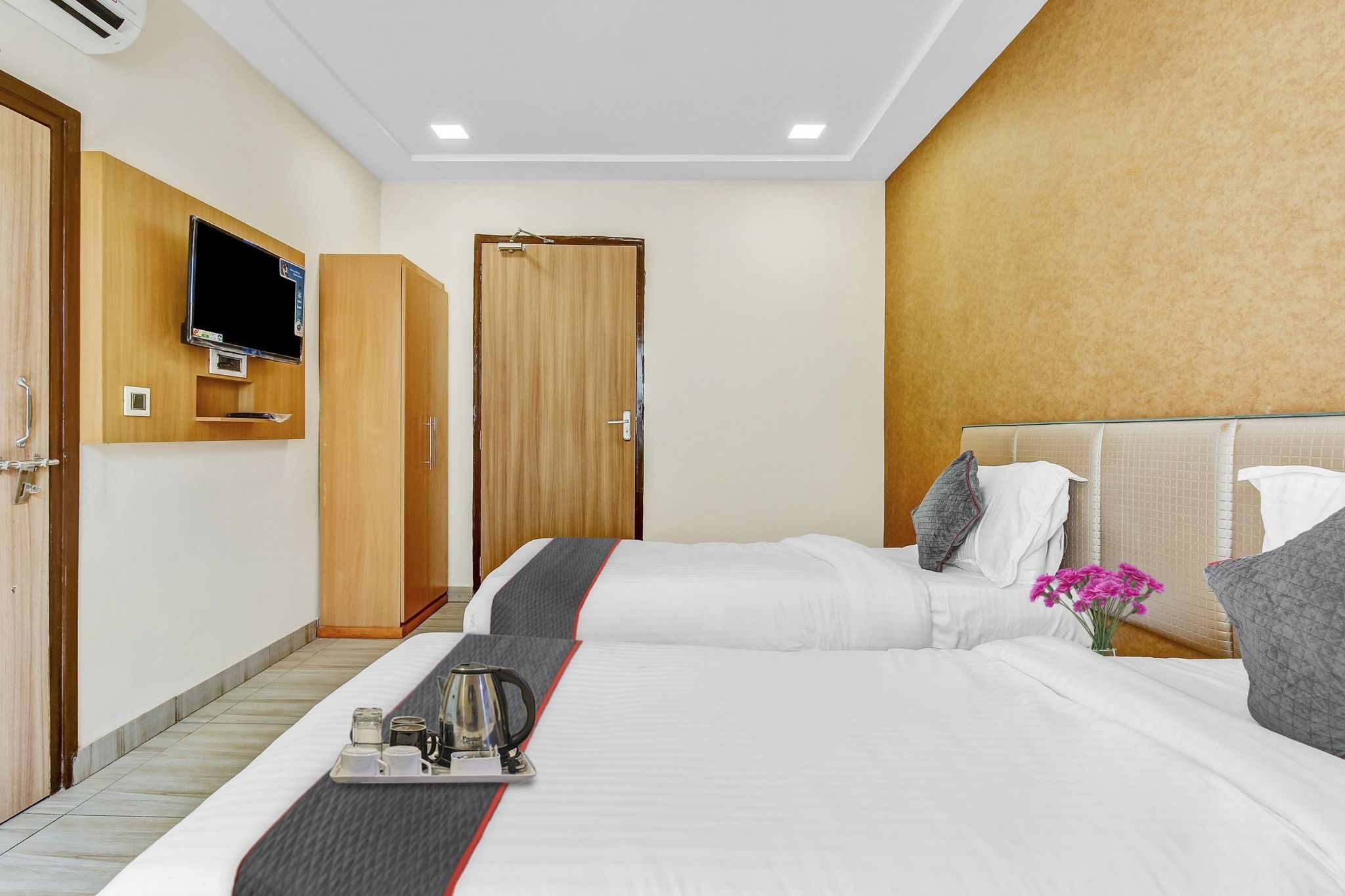 Townhouse Ekana Cricket Stadium Formerly Sunrise Regal Classic 39