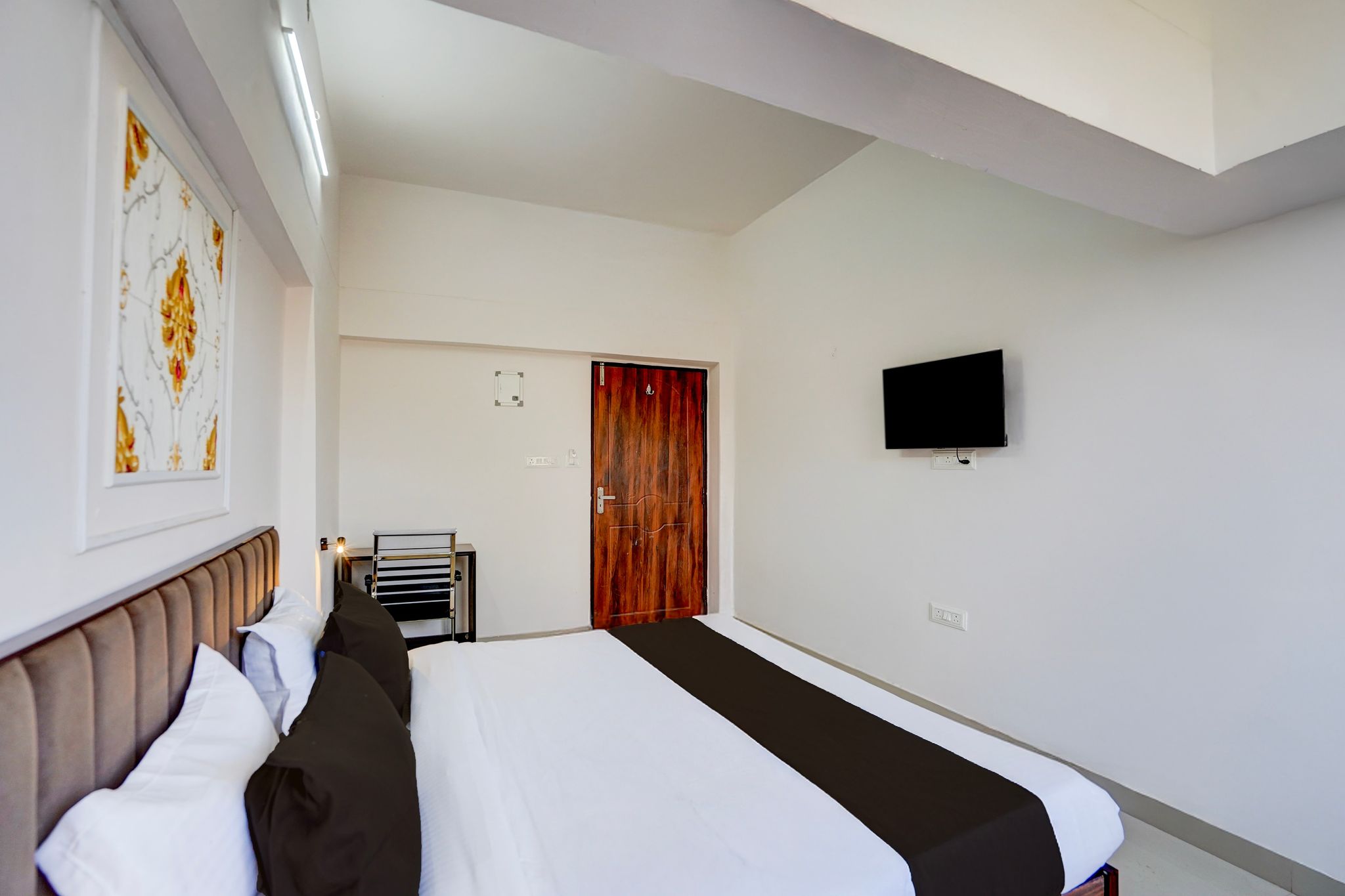 Collection O Prayag Railway Junction Classic 5