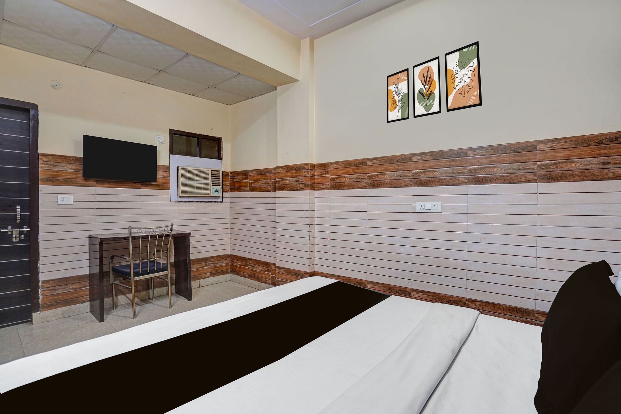 Hotel O Noida Sector 63 Formerly Aditya Residency Classic 25