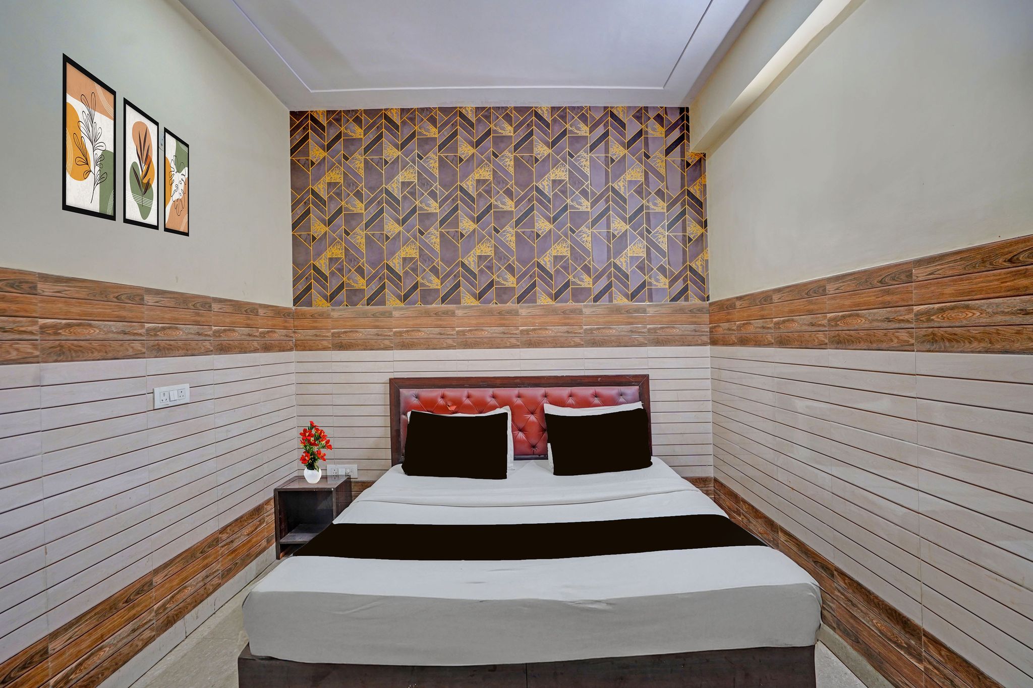 Hotel O Noida Sector 63 Formerly Aditya Residency Classic 23