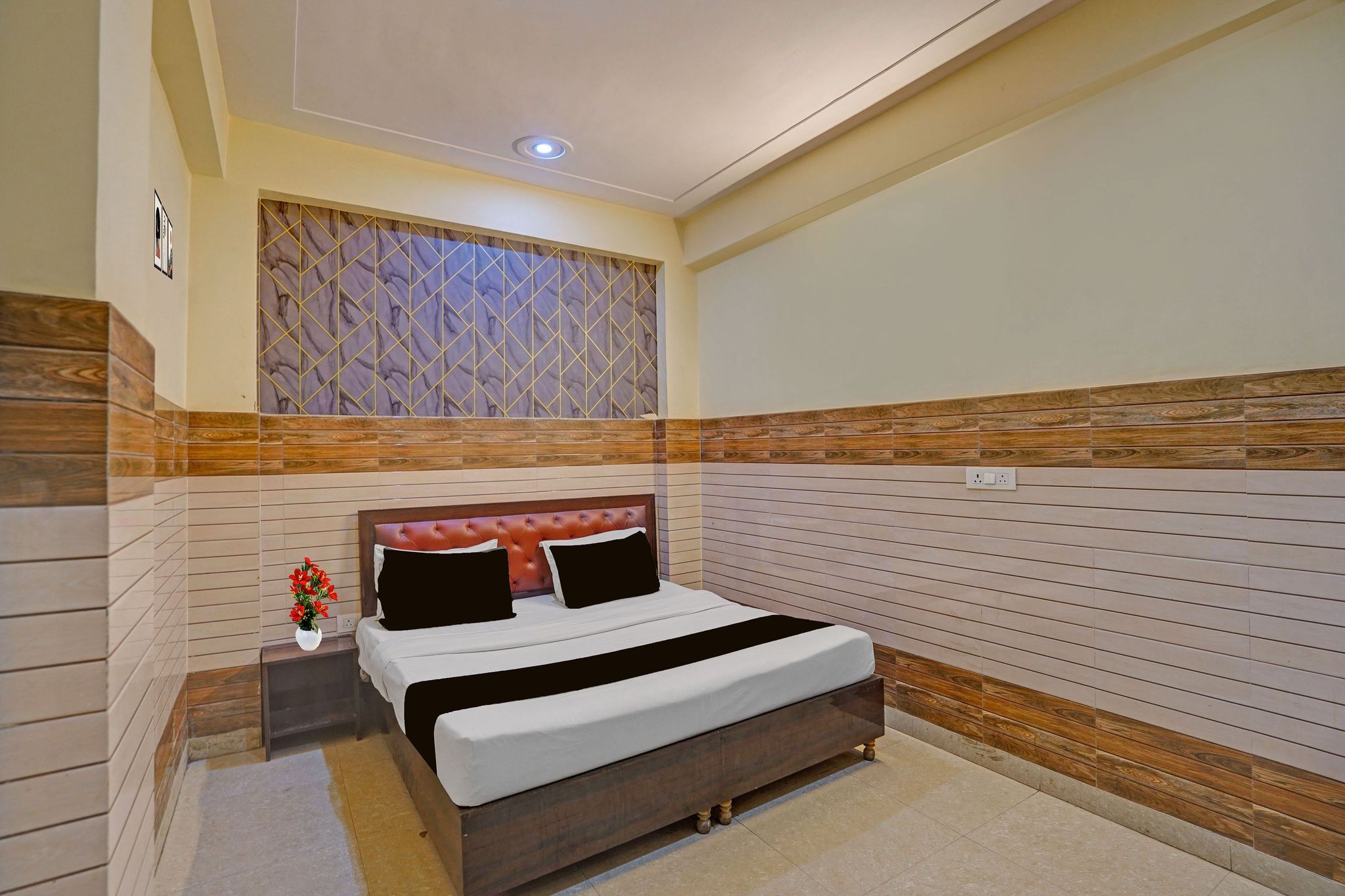 Hotel O Noida Sector 63 Formerly Aditya Residency Classic 30