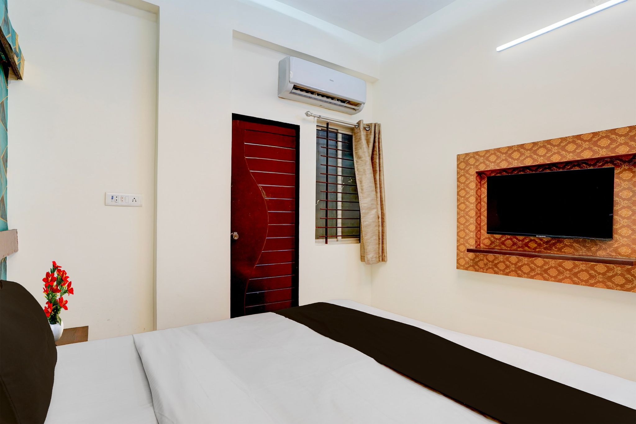 Collection O Meghdoot Garden Formerly Hotel Shree Krishna Avenue Classic 14