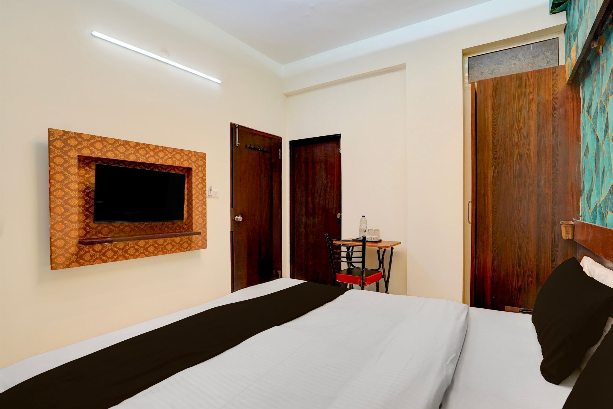 Collection O Meghdoot Garden Formerly Hotel Shree Krishna Avenue Classic 12