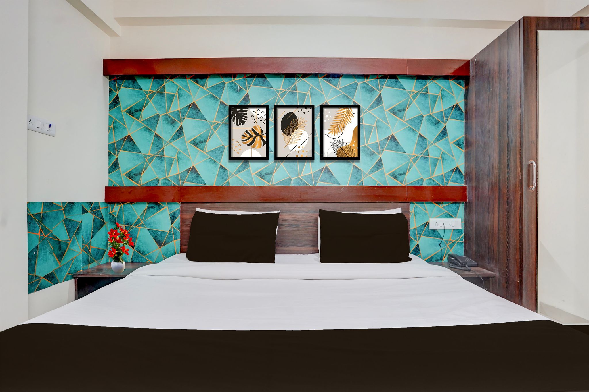 Collection O Meghdoot Garden Formerly Hotel Shree Krishna Avenue Classic 13