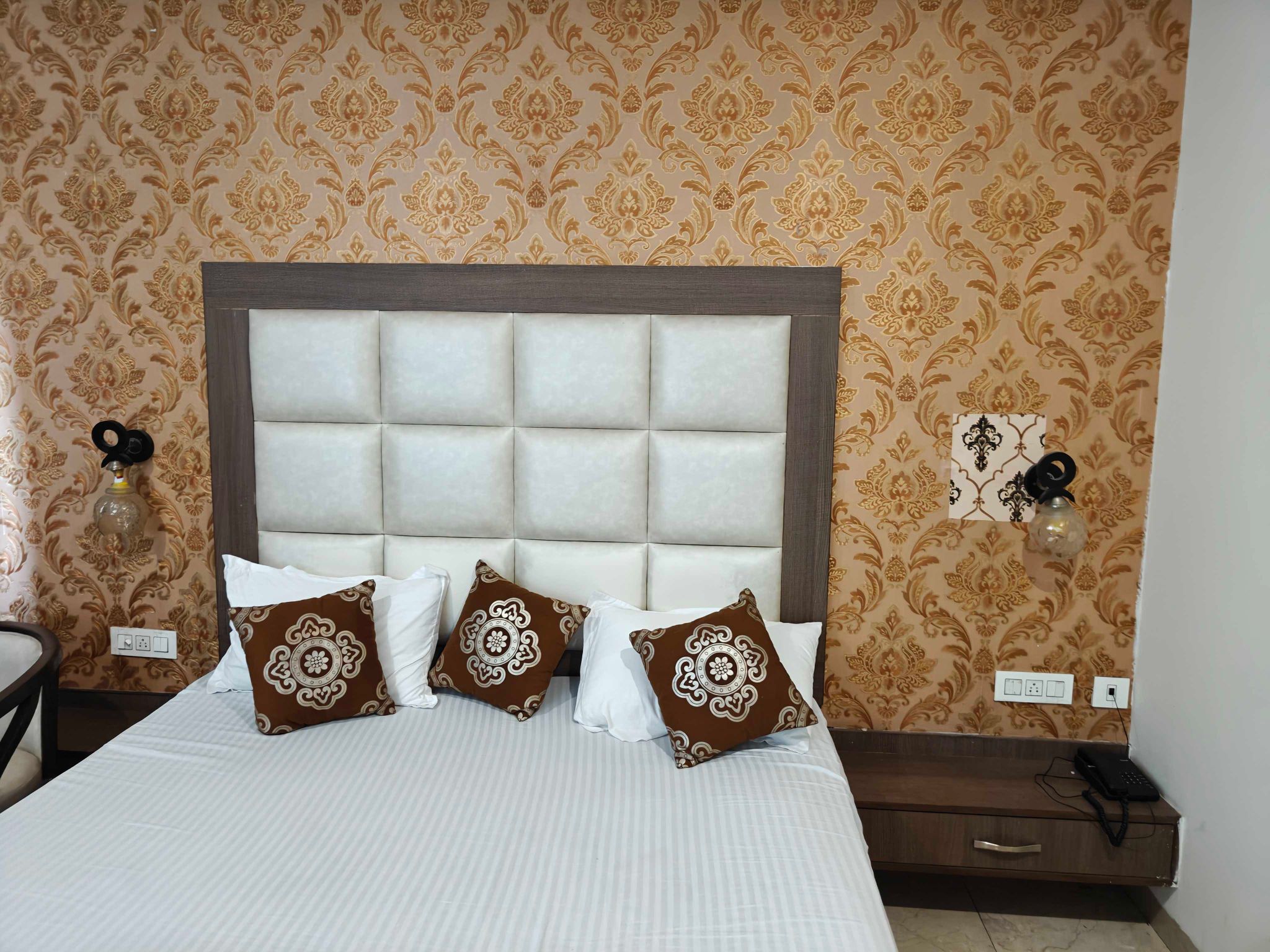 Super Townhouse Old Kalka Ambala Road Formerly Viraj inn Classic 8