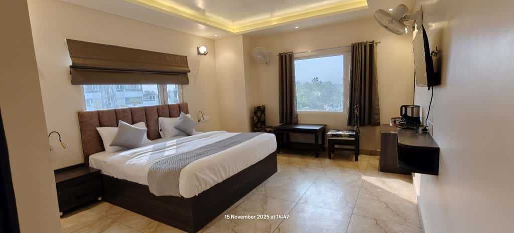 Palette Hotel and Resorts Patrakar Colony Formerly Shree Maruti Tower Classic 5